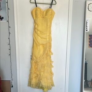 Dalia Macphee - Elegant Yellow Strapless Dress